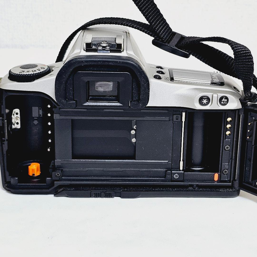 Canon EOS Kiss3 レンズ付　フイルムカメラ　バッグ