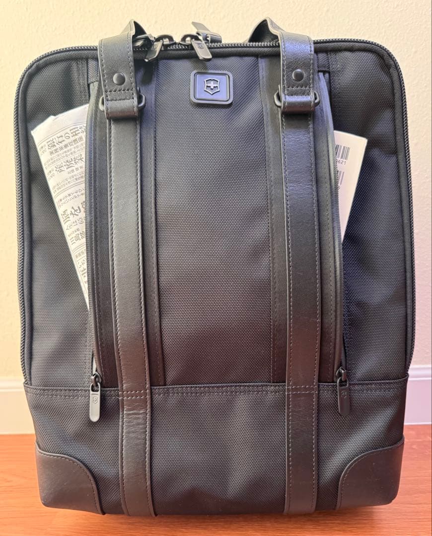 ヴィクトリノックス ブラック ビジネスキャリーケース 拡張可能 伸縮式ハンドル