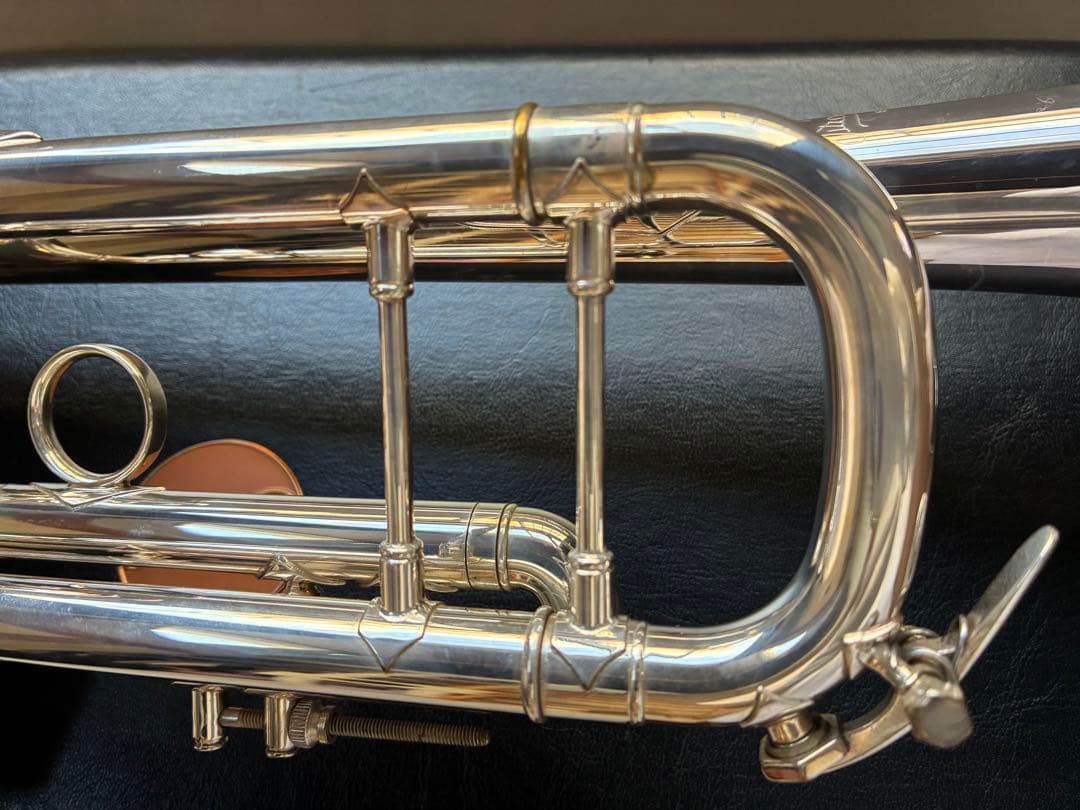 Bach トランペット（シルバーメッキ／ケース付）