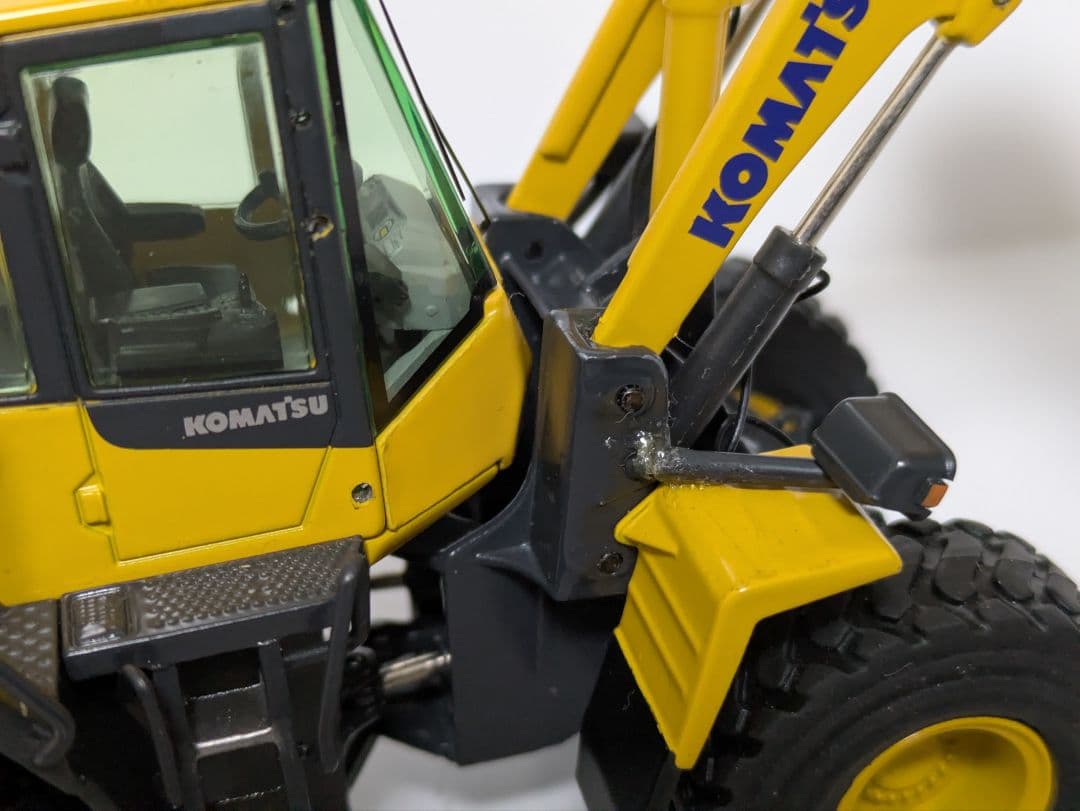 コマツ WA380-8 ? 1/50 ホイールローダー 難あり