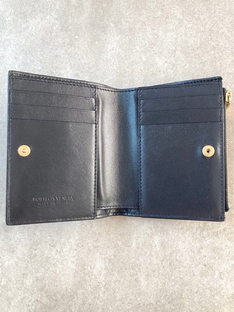 【美品】　Bottega Veneta スモール イントレチャート ウォレット