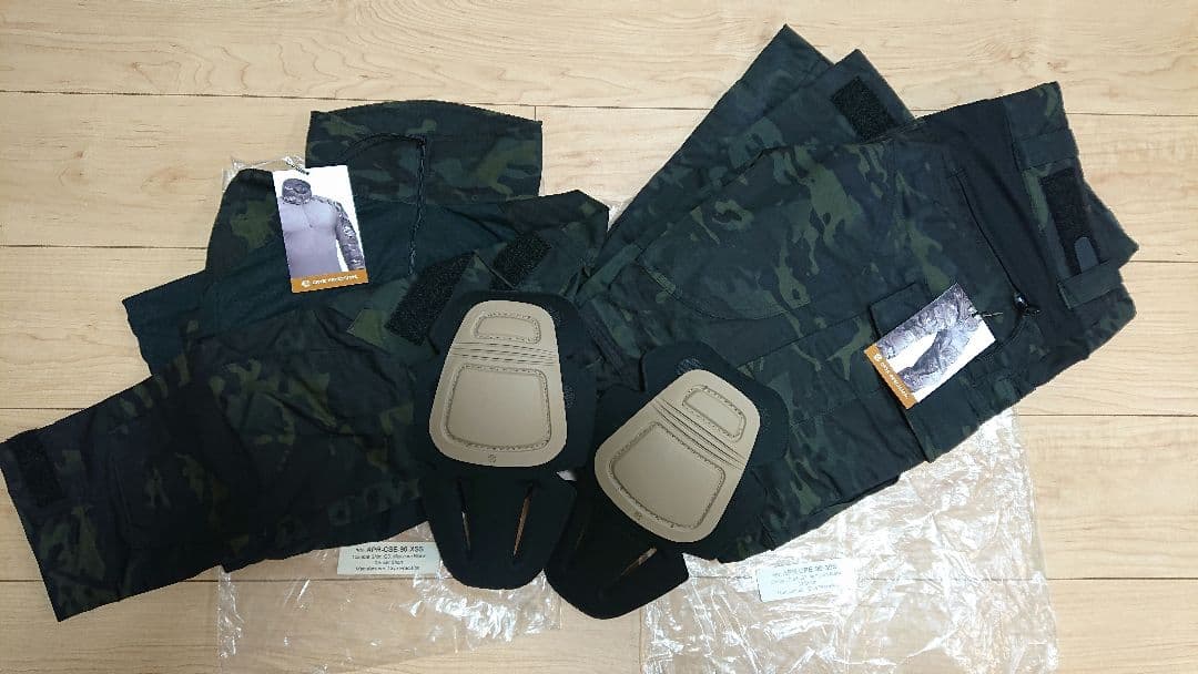 クレイプレシジョン ナイトマルチカモ セットアップ ニーパッド 激レア サバゲー