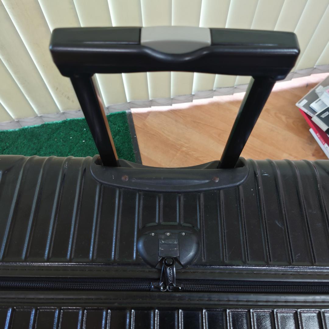 リモワ・スーツケース（２輪）