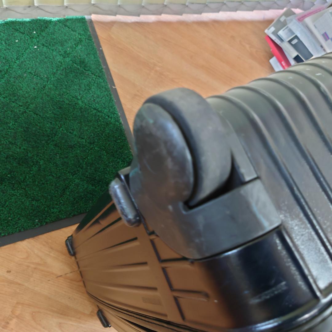 リモワ・スーツケース（２輪）