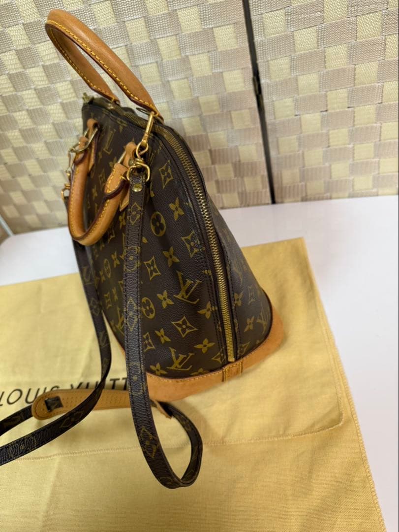 LOUIS VUITTON モノグラムハンドバッグ