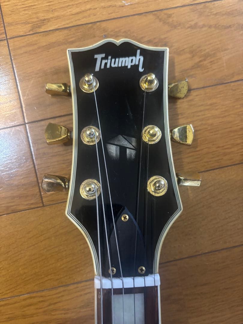 Triumph レスポールカスタム セットネック