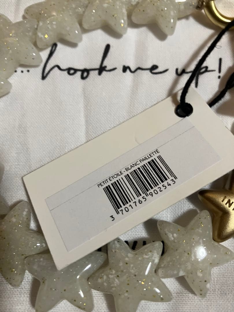 LOUVINIハンドストラップPETIT ETOILE WHITE 日本限定