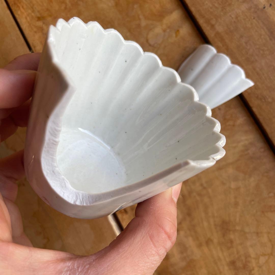 金継ぎ用　古伊万里白磁菊型猪口　江戸時代