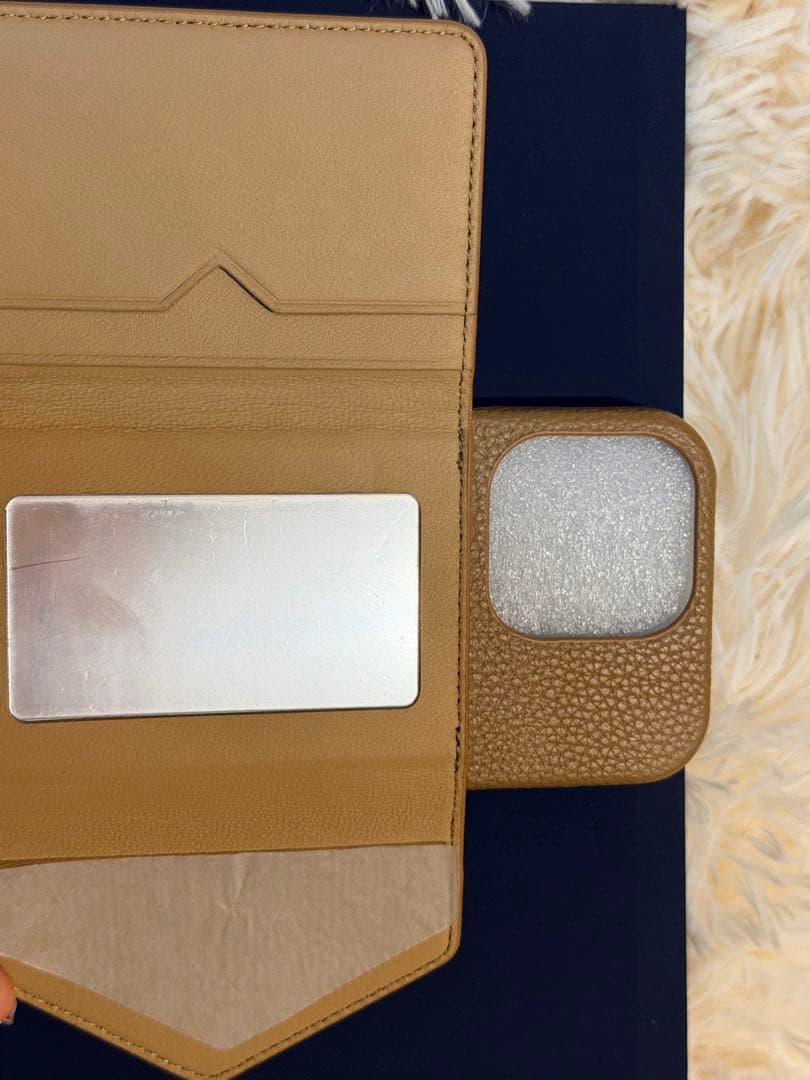 【新品未使用】本革 iPhone16pro ケース/しいちゃんさん/鈴木亜美さん