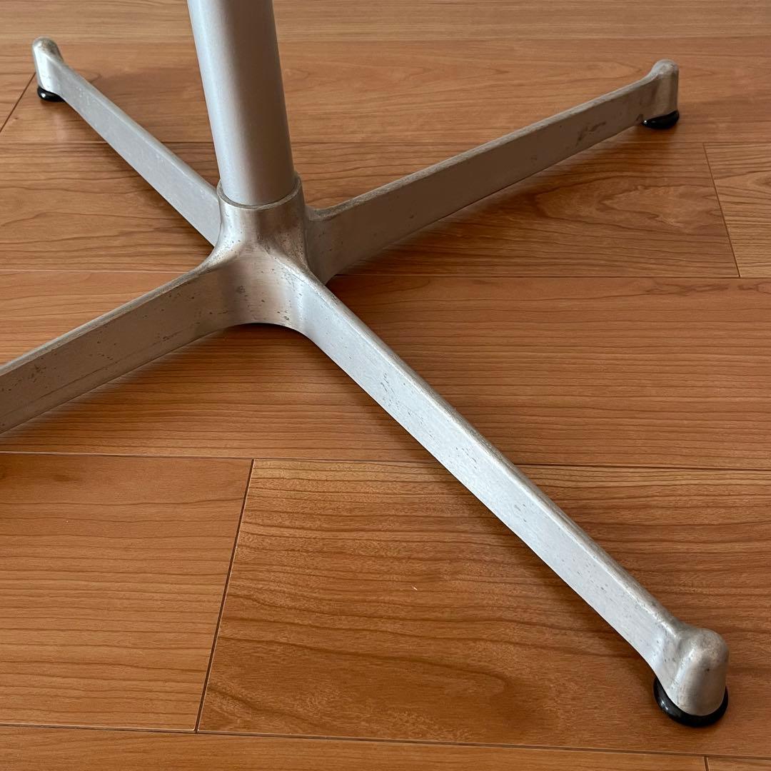 MOMO NATURAL カフェテーブル 丸形ウッド天板×アルミ脚 直径70cm