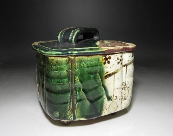 北大路魯山人 於里辺 蓋物／共箱／織部 菓子器