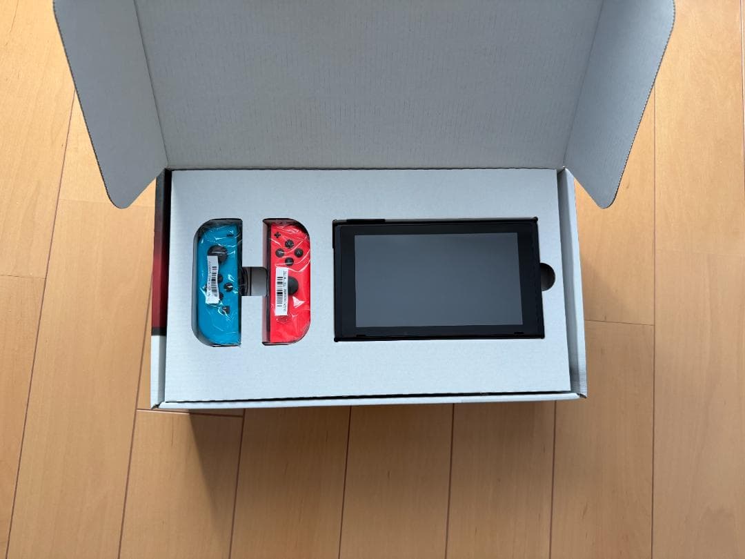 【めぐみるく】任天堂Switch1 本体＋増設Joy-Con2個