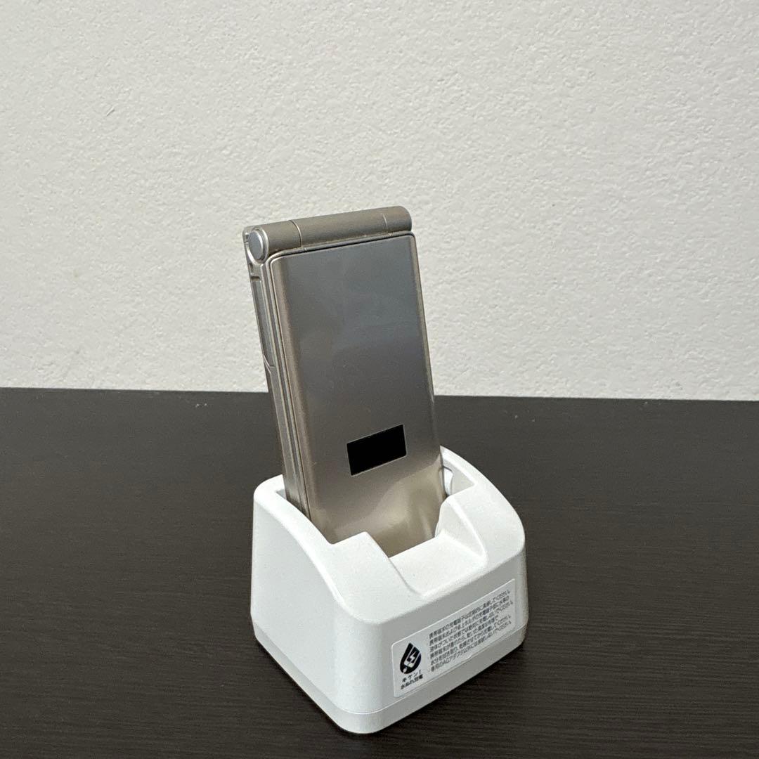 docomo F-41c スタンドセット　ガラホ