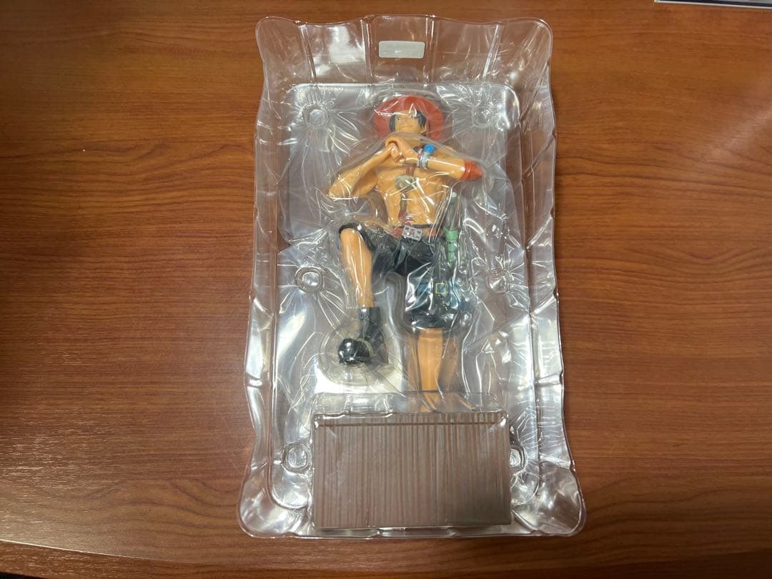 【開封品美品】一番くじ ワンピース 白ひげ海賊団～オヤジと息子たち～