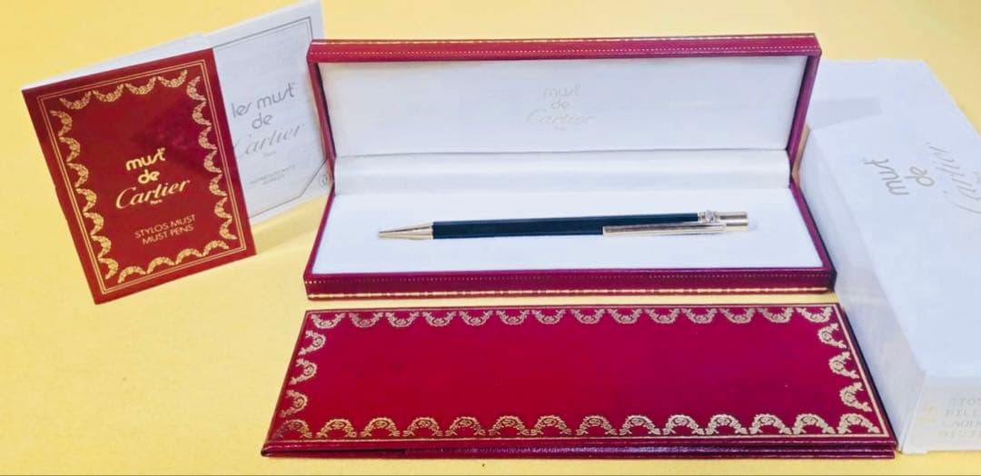 Must de cartierマストドゥカルティエ金色トリニティ黒ボールペン箱付