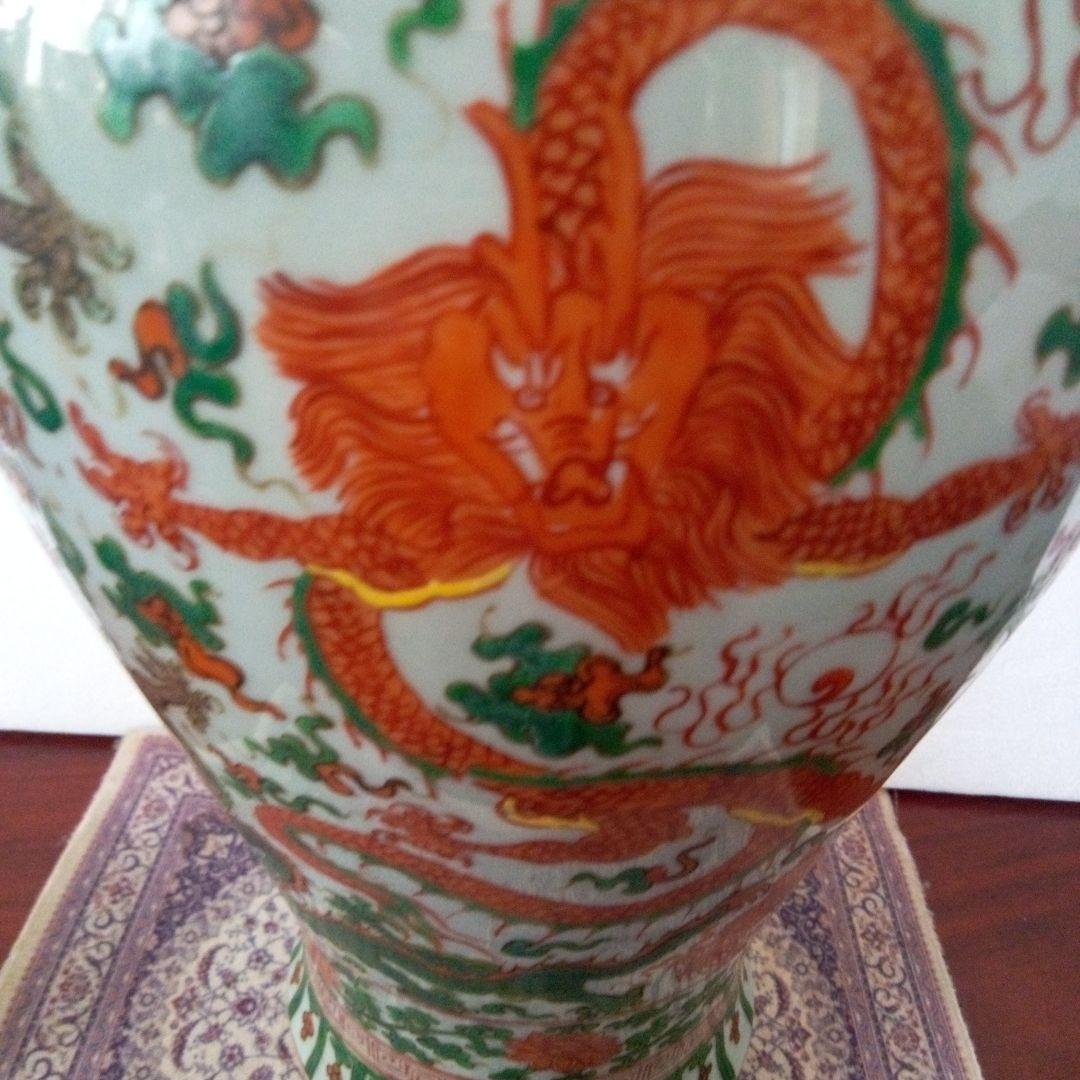 中国古玩　大明嘉靖年製　色絵龍紋様 梅瓶