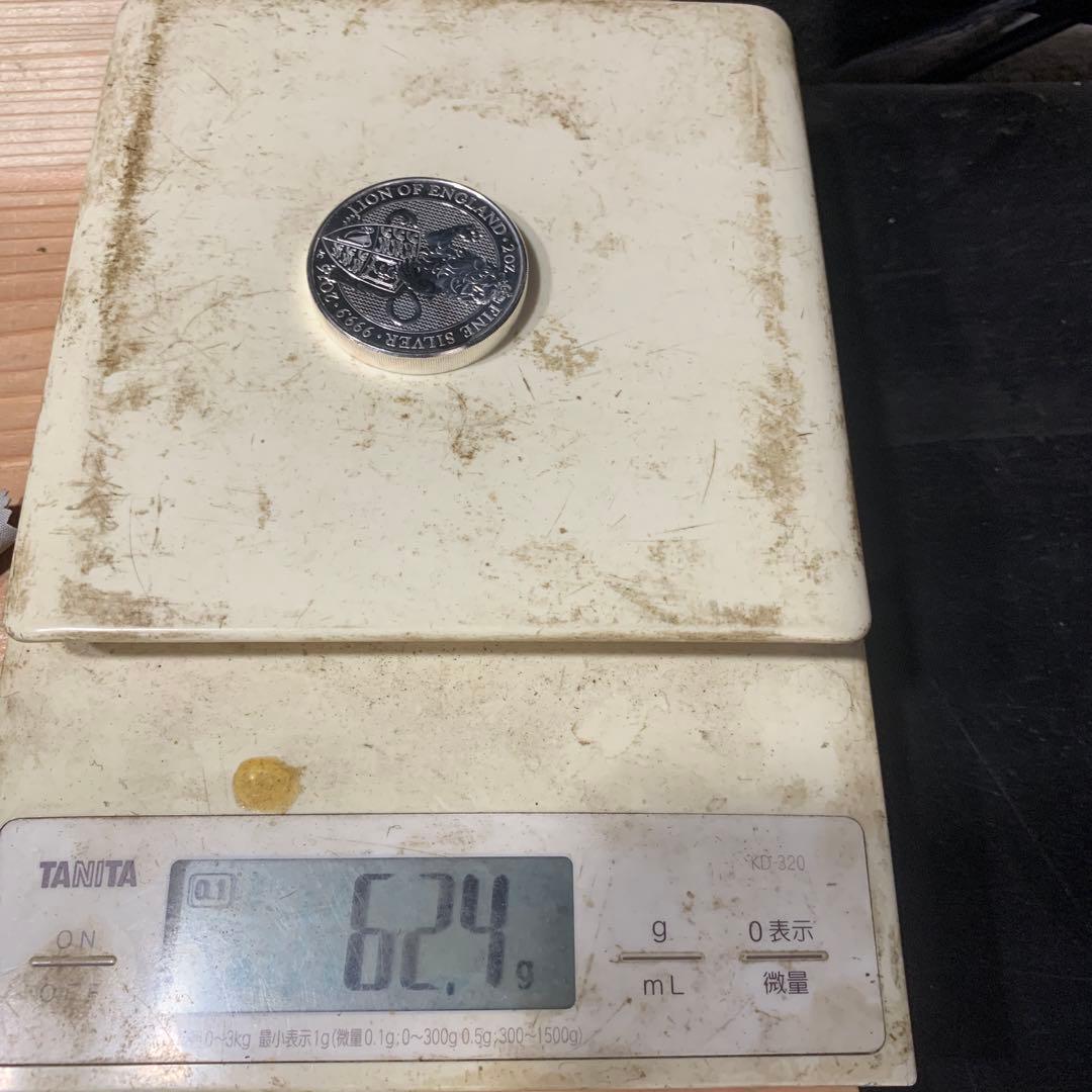 その2 純銀貨　2オンス　クイーンズビースト　2016 ライオン・イングランド