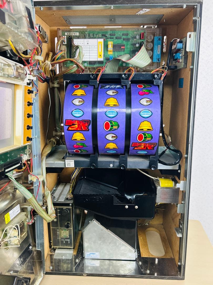 パチスロ　実機 北斗の拳 4号機 拳王パネル　メダル　　バトルカウンター