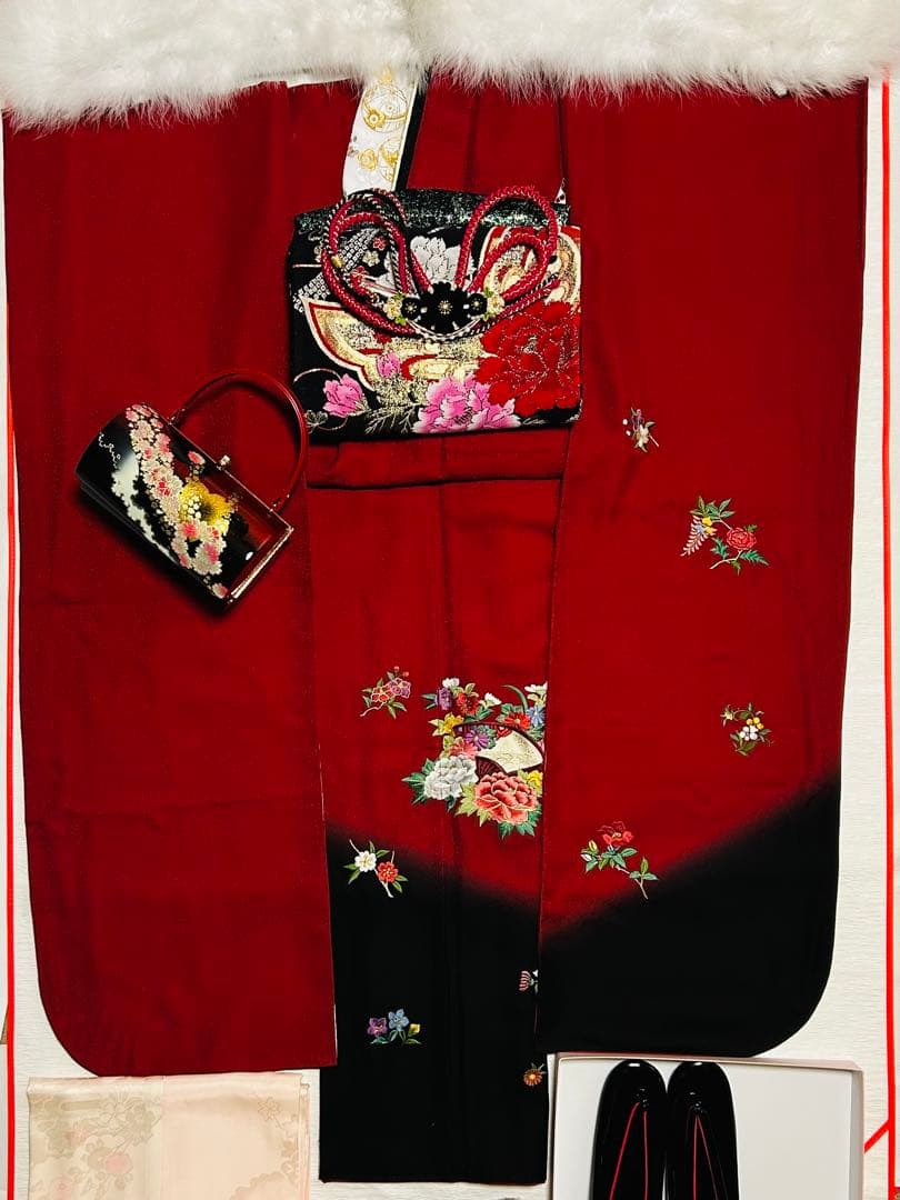 総刺繍貴賓溢れる全て正絹豪華なお振袖　 全て新品または未使用25点完全フルセット