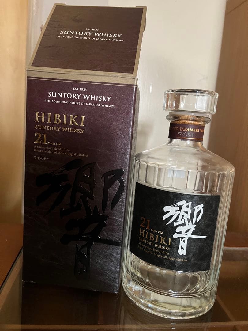 Hibiki 21年 ウイスキー 750ml 箱付き