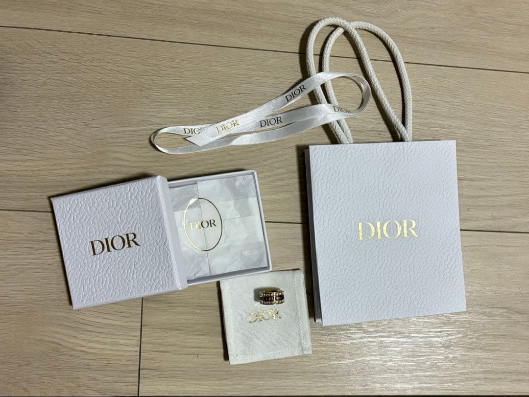 ディオール　Dior リング　ストーン付きゴールドリング