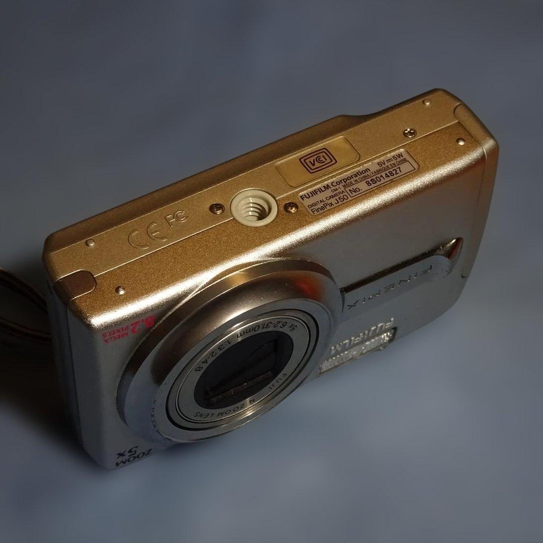 フジフイルム FinePix j50 8.2MP コンパクトデジタルカメラ