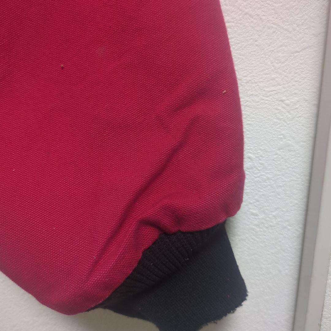 Carhartt レッドジャケット