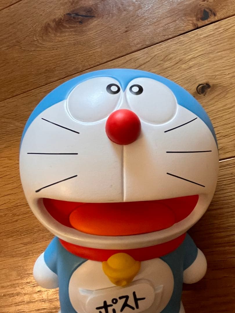 限定品 2020年 代用シールでポストになった ドラえもん 貯金箱 蓋なし