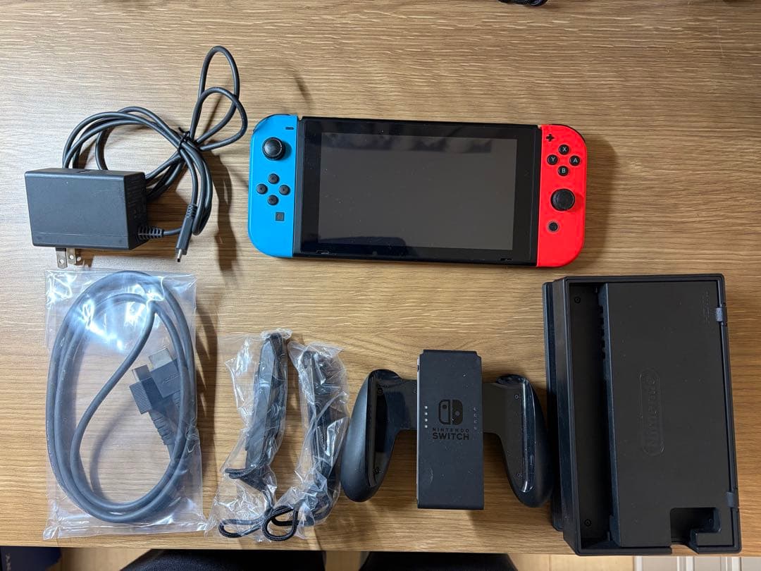 ニンテンドースイッチ本体(完品)