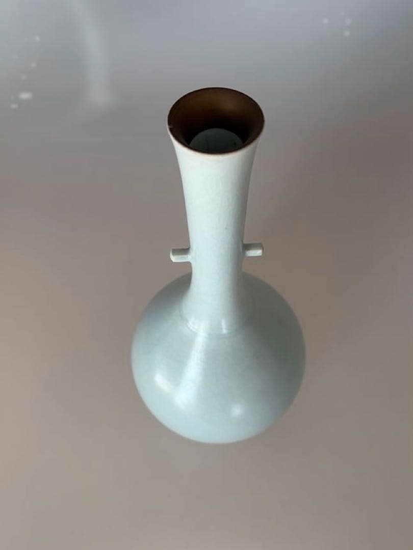 白磁耳付鶴首花瓶