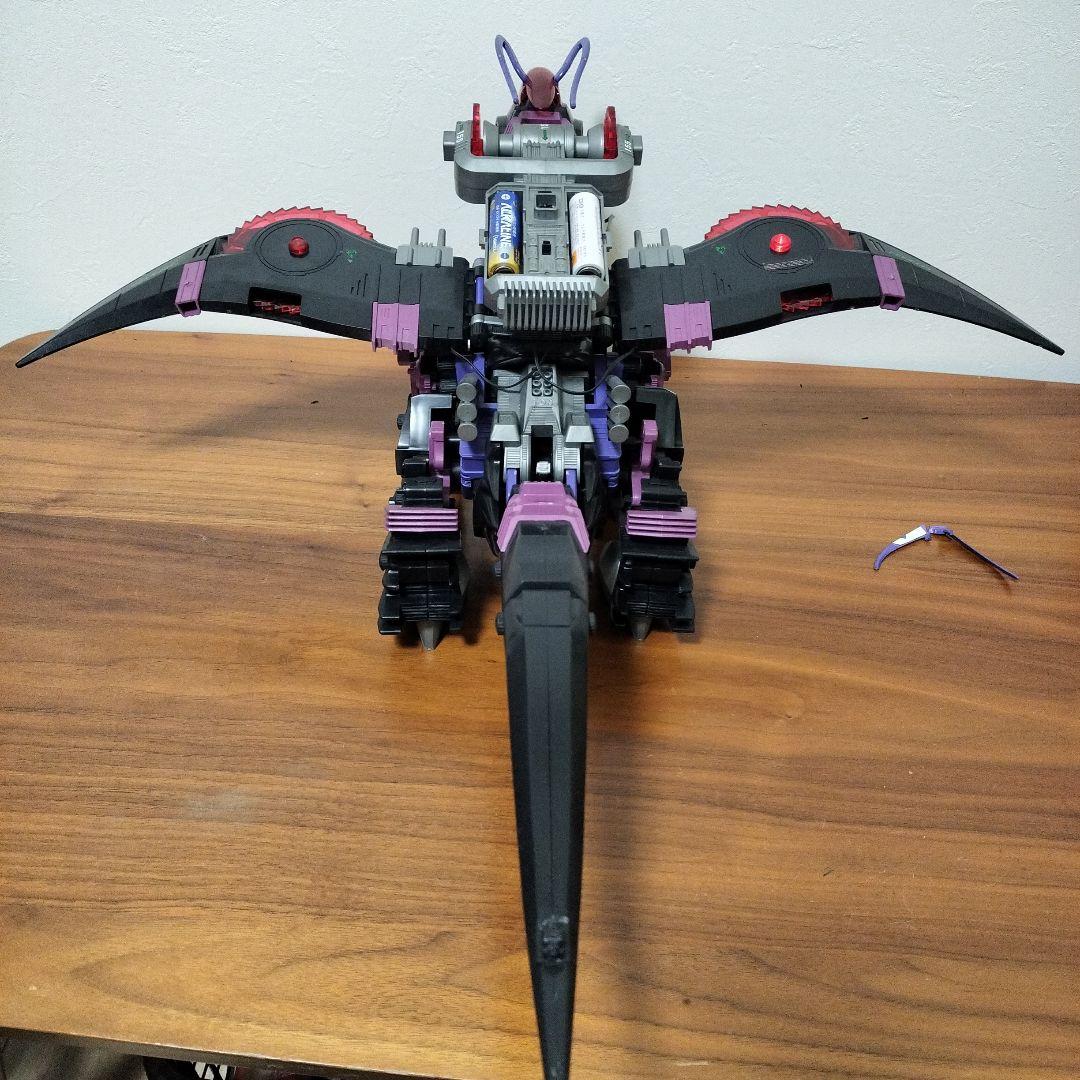 T*a様 メカ生体ゾイド　ギルベイダー