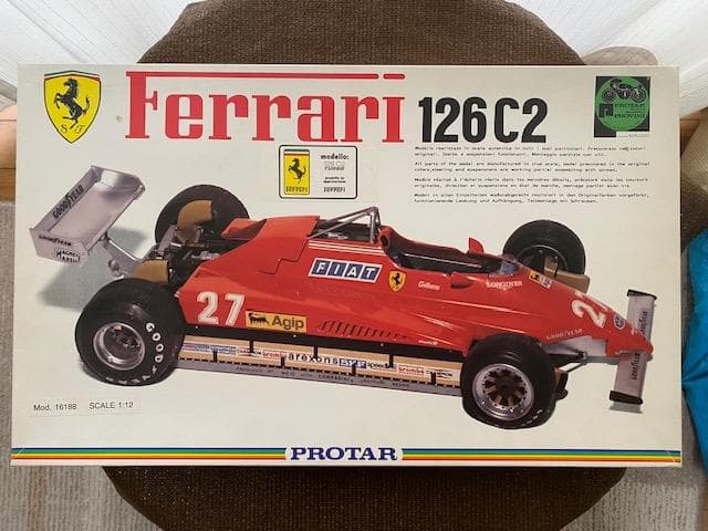 1/12 プロター フェラーリ 126C2
