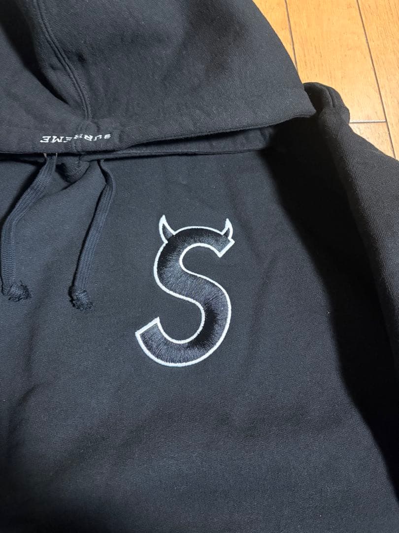 Supreme Sロゴツノパーカーブラック