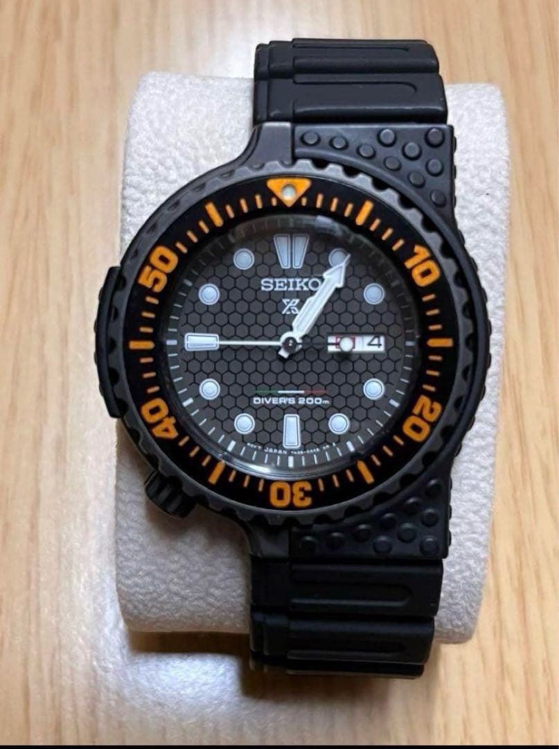 セイコー　PROSPEX ジウジアーロ バーニーズニューヨーク 200mダイバー
