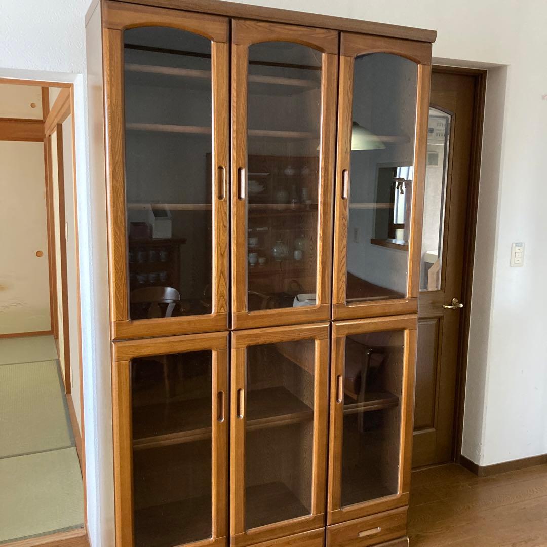 タイガー　食器箪笥、展示棚、コレクション棚