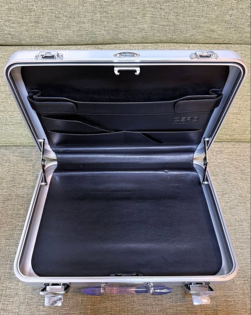 ZERO HALLIBURTON アタッシュ　クリアハンドル　CEM-PS