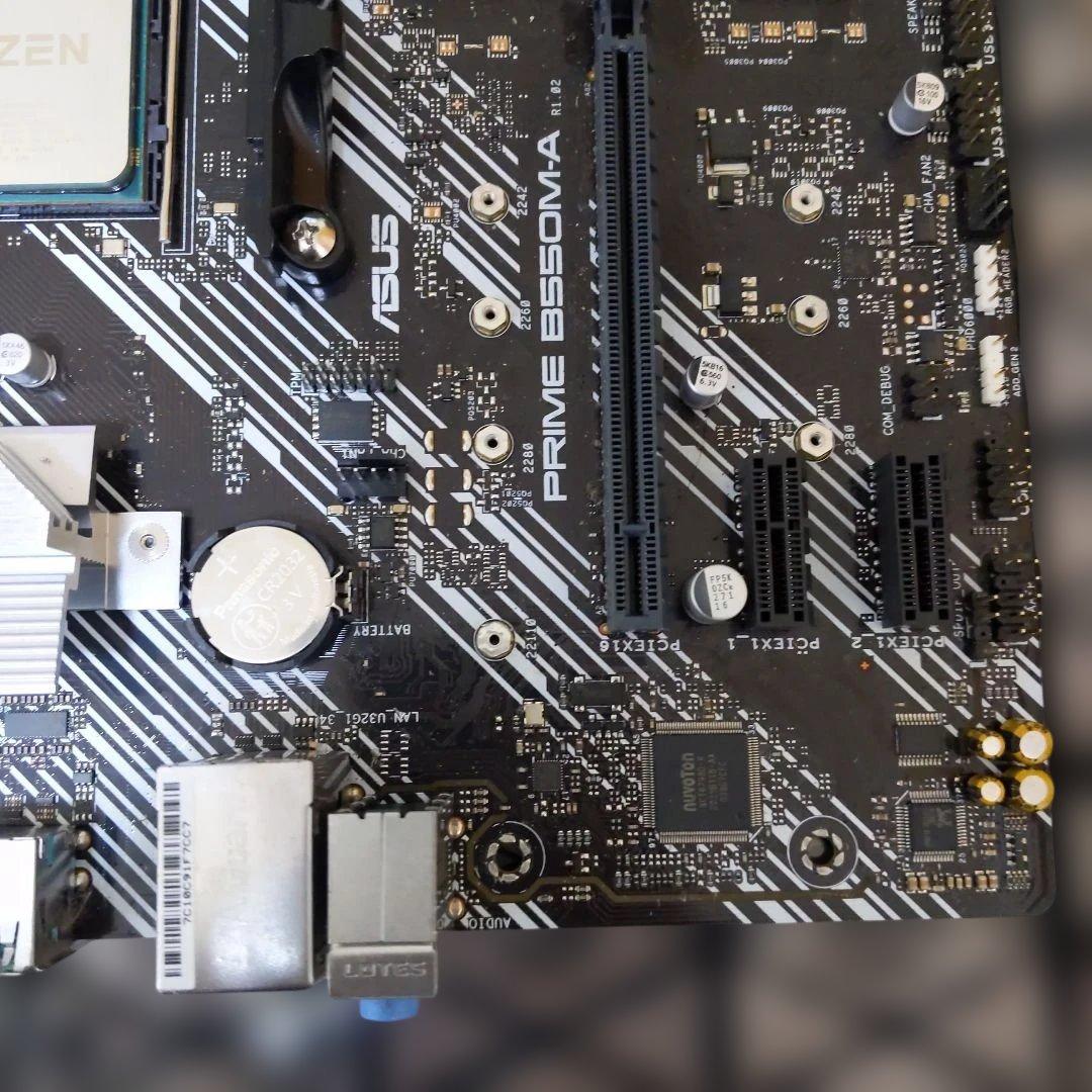 マザーボード ASUS PRIME B550M-A + AMD Ryzen7 3700X