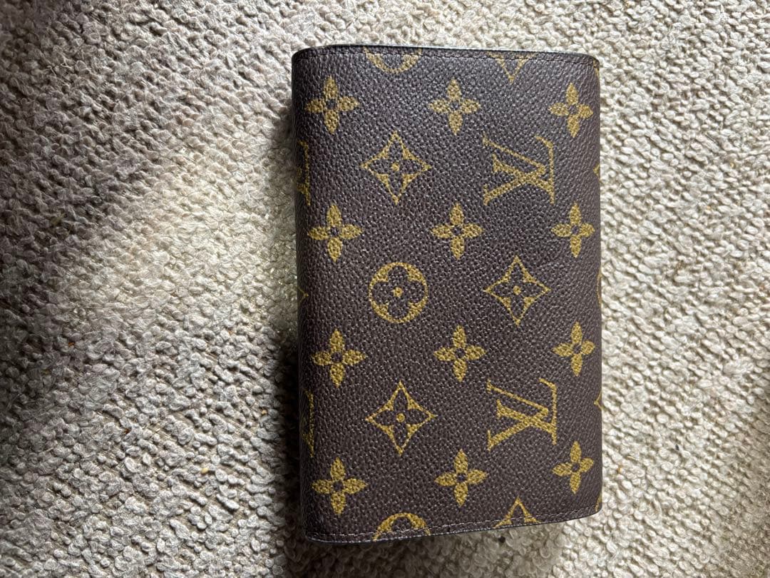 ルイヴィトン LOUIS VITTON 三つ折り財布モノグラム ポルトトレゾール