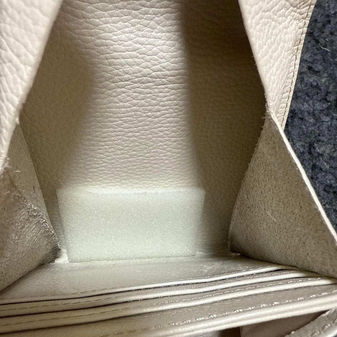 アタオ ロトオ エナメル仕上げ 二つ折り財布