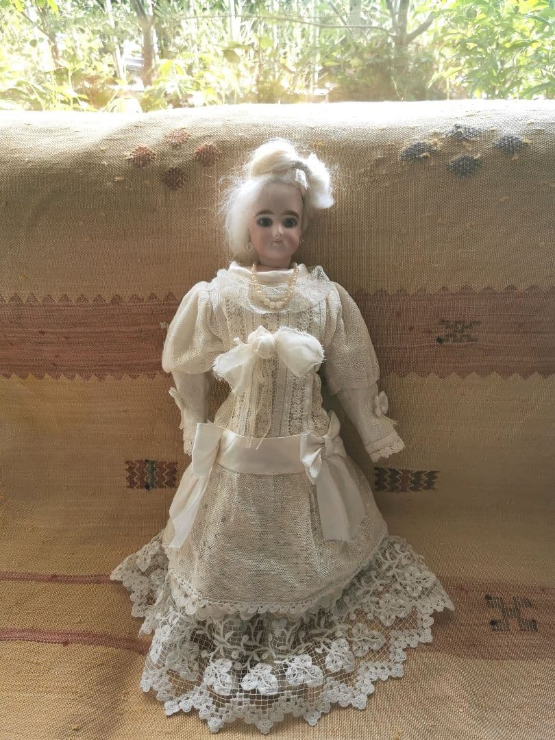 アンティークフランス ジュモー プラチナブロンド美しいビスクドール レースドレス