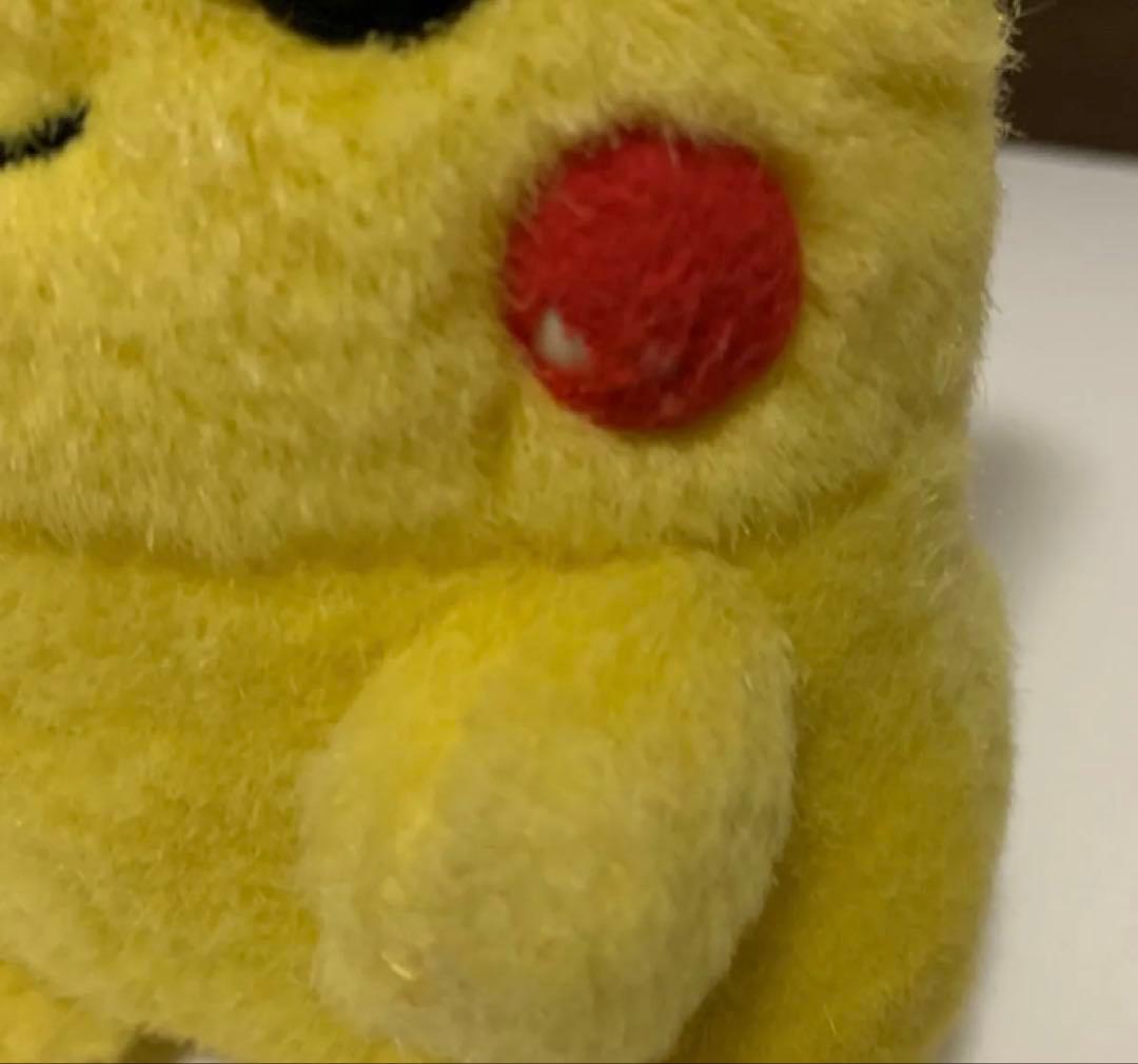 ポケモン　ピカチュウ　トミー　ぬいぐるみ