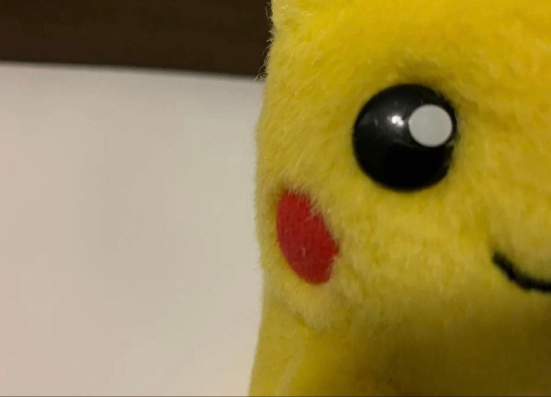 ポケモン　ピカチュウ　トミー　ぬいぐるみ