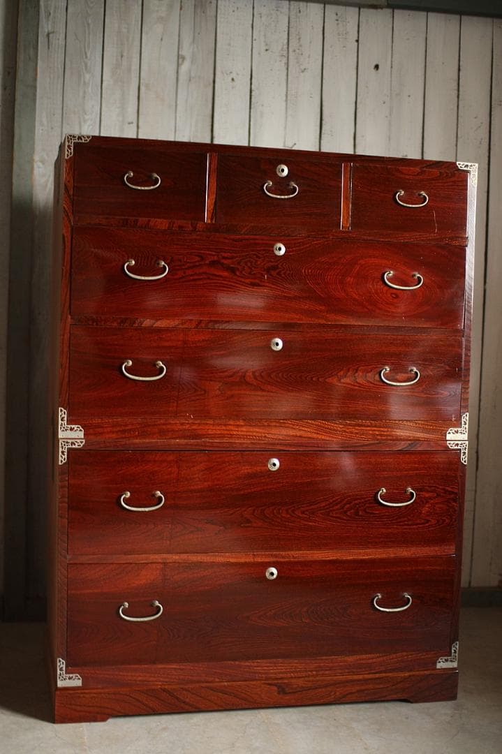 綺麗な前欅の箪笥　2段　引き出し　タンス　収納　古家具　古民家　時代家具