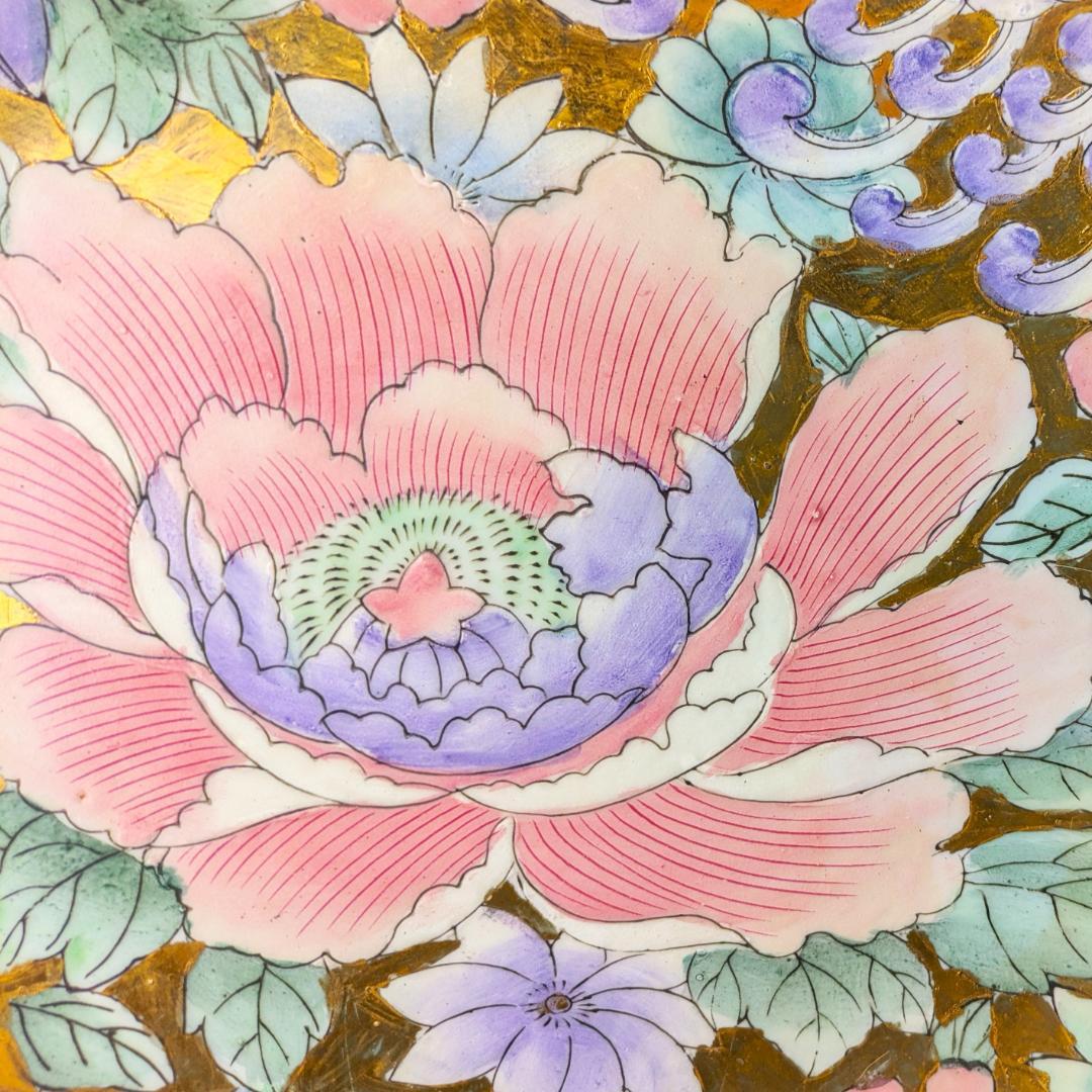 【豪華金彩に淡い色彩の牡丹桔梗】 花瓶＆飾皿セット 金彩手彩牡丹花文様