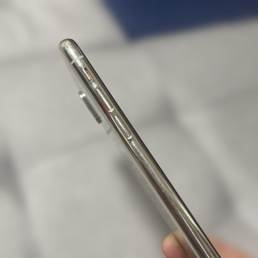 伊藤　様Apple iPhone Xs Max 256GB docomo