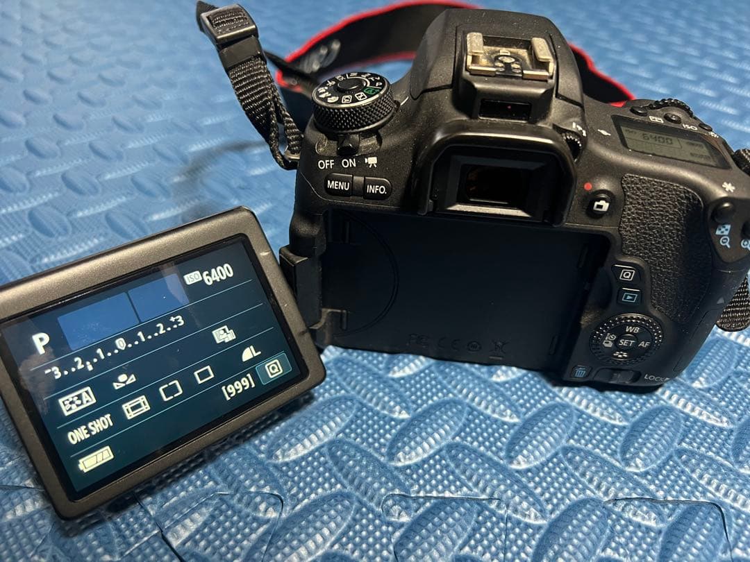 Canon 8000d ダブルズームキット