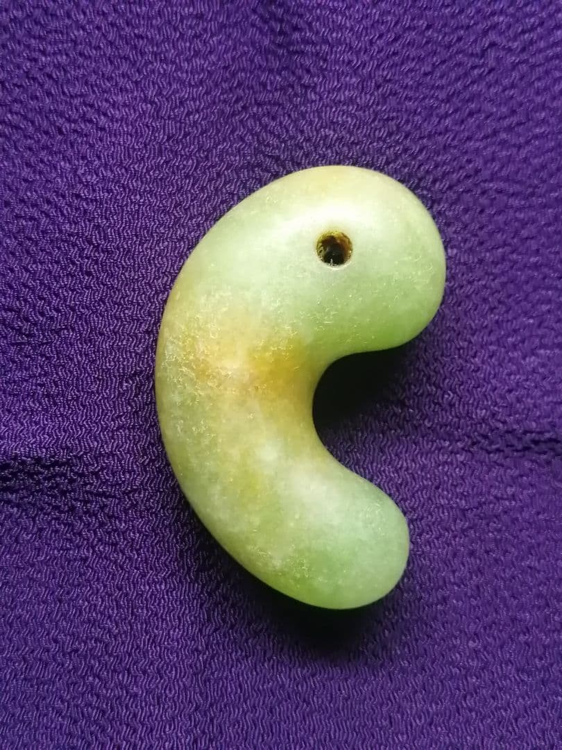 ★古墳期『糸魚川翡翠勾玉』出土品。5.0cm【超琅玕翡翠】最高峰の巨大勾玉です。