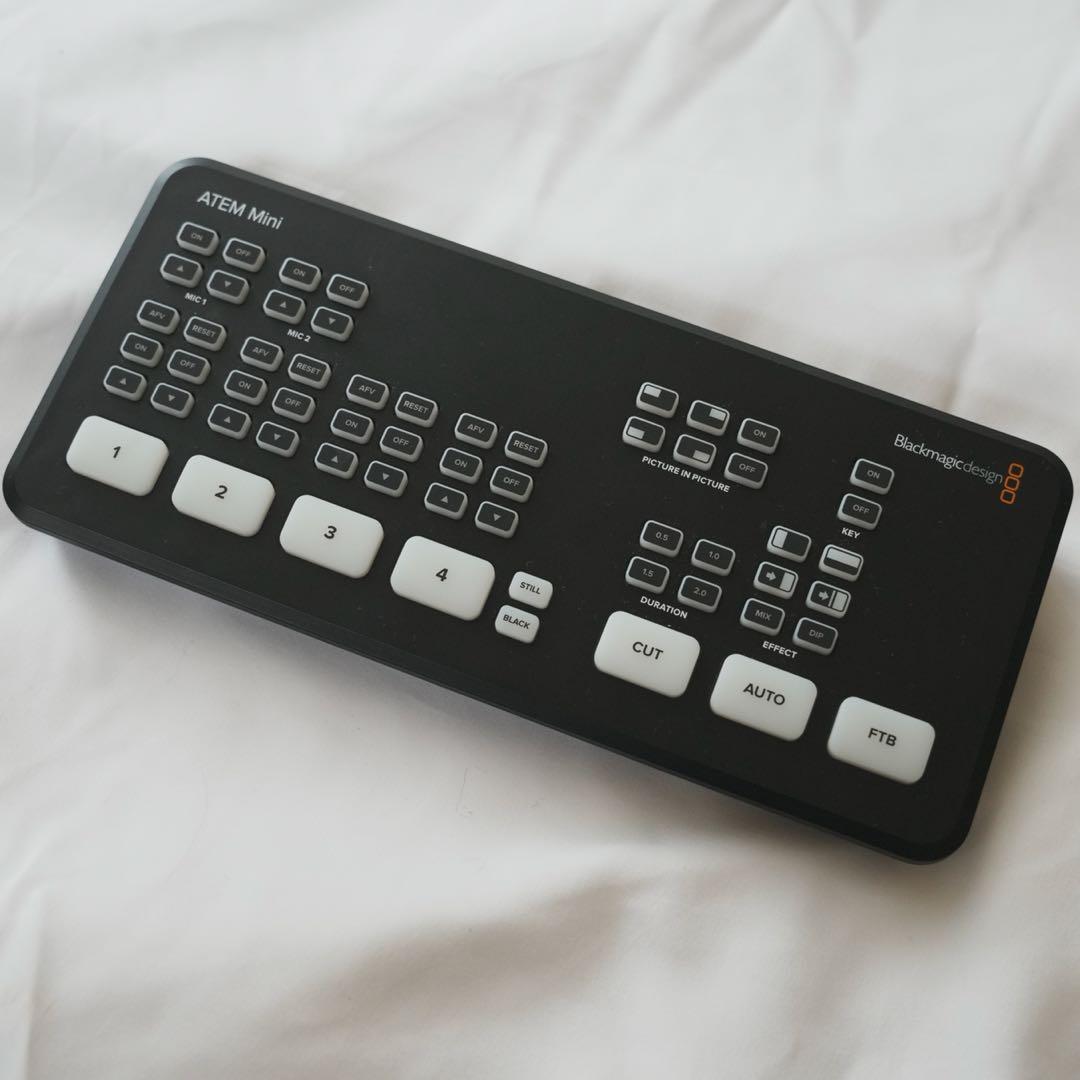 ATEM Mini Blackmagic design外箱付属品