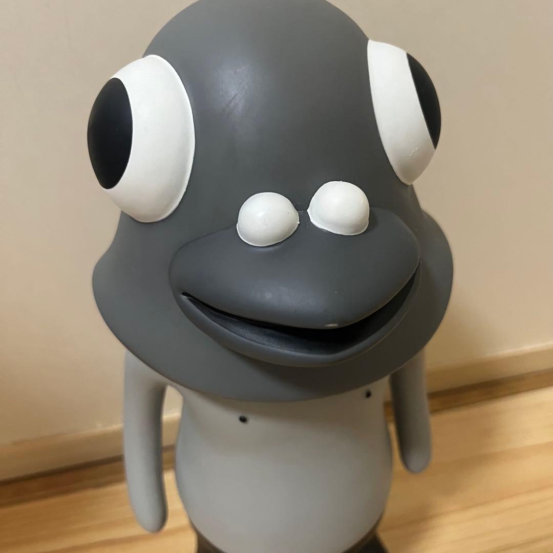 【完売品・入手困難】CUNE キューン　鳩山オズボーンフィギュアソフビ　モノクロ