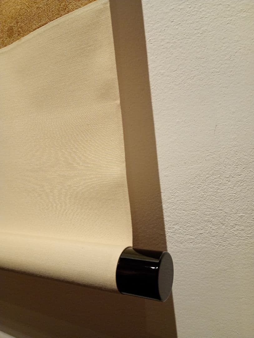 【茶道具】大徳寺 前大徳 福本積應和尚筆　一行「風露新春香隠逸花」軸Ｃ123